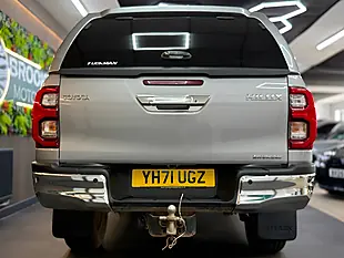 Used 2021 Toyota Hilux Invincible 4WD Dcb Silver - Interior and Exterior details 10