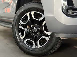 Used 2021 Toyota Hilux Invincible 4WD Dcb Silver - Interior and Exterior details 7