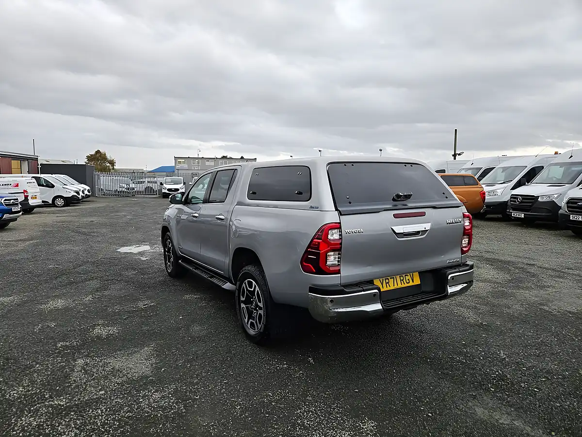 Used 2021 Toyota Hilux Invincible D-Xd Silver - Interior and Exterior details 6