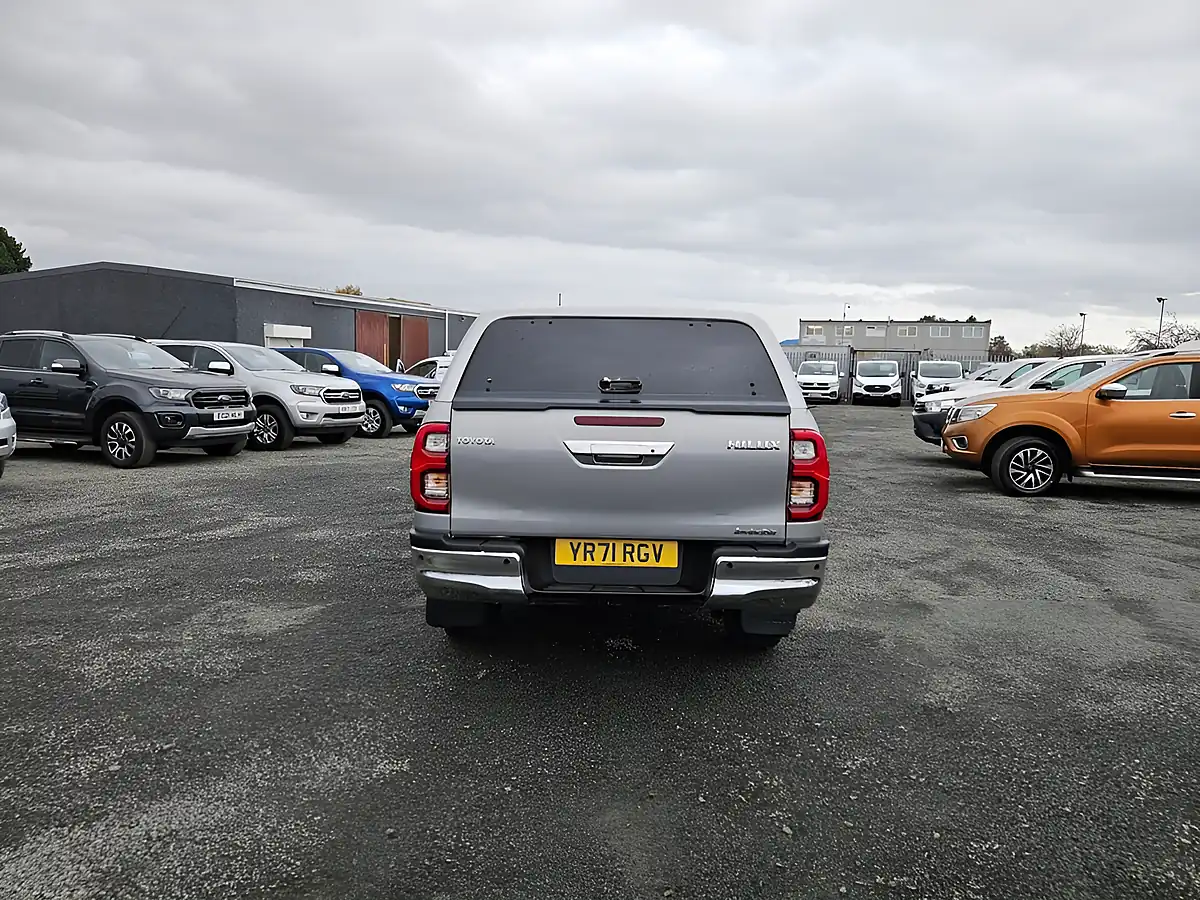 Used 2021 Toyota Hilux Invincible D-Xd Silver - Interior and Exterior details 7