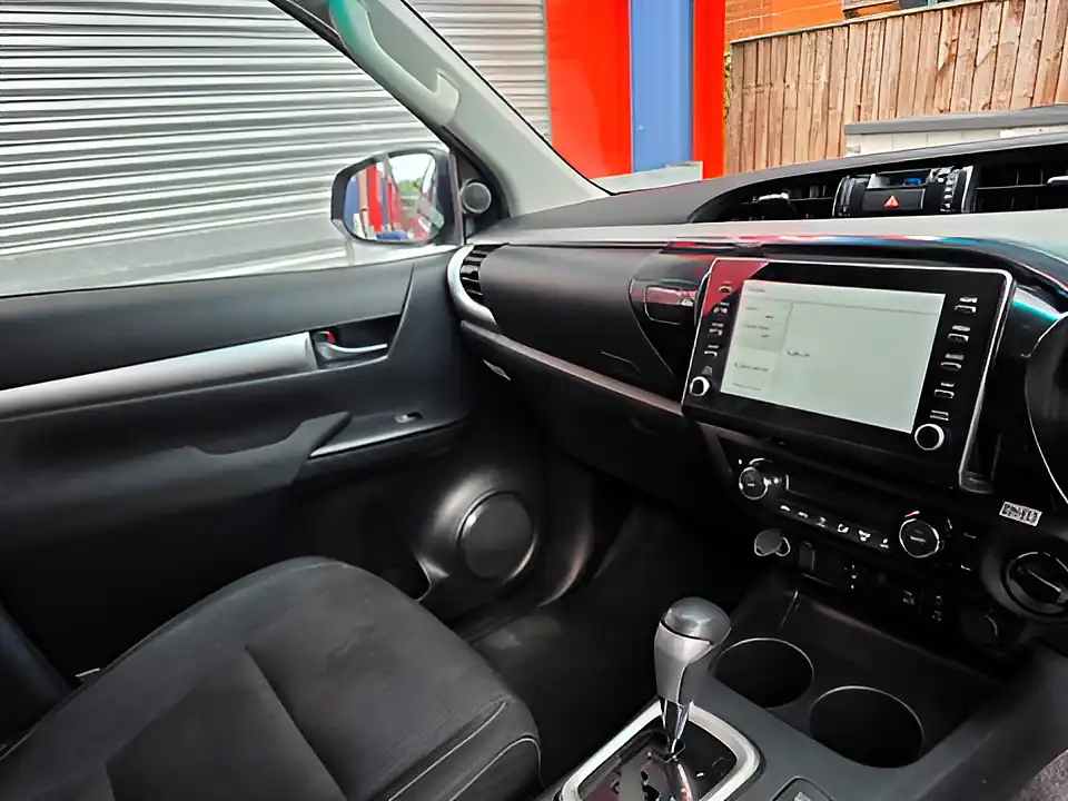 Used 2021 Toyota Hilux Invincible Dcb Silver - Interior and Exterior details 11
