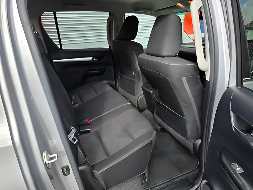 Used 2021 Toyota Hilux Invincible Dcb Silver - Interior and Exterior details 13