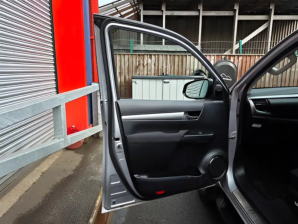 Used 2021 Toyota Hilux Invincible Dcb Silver - Interior and Exterior details 17
