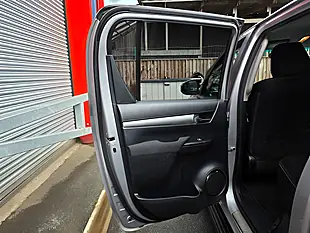 Used 2021 Toyota Hilux Invincible Dcb Silver - Interior and Exterior details 18