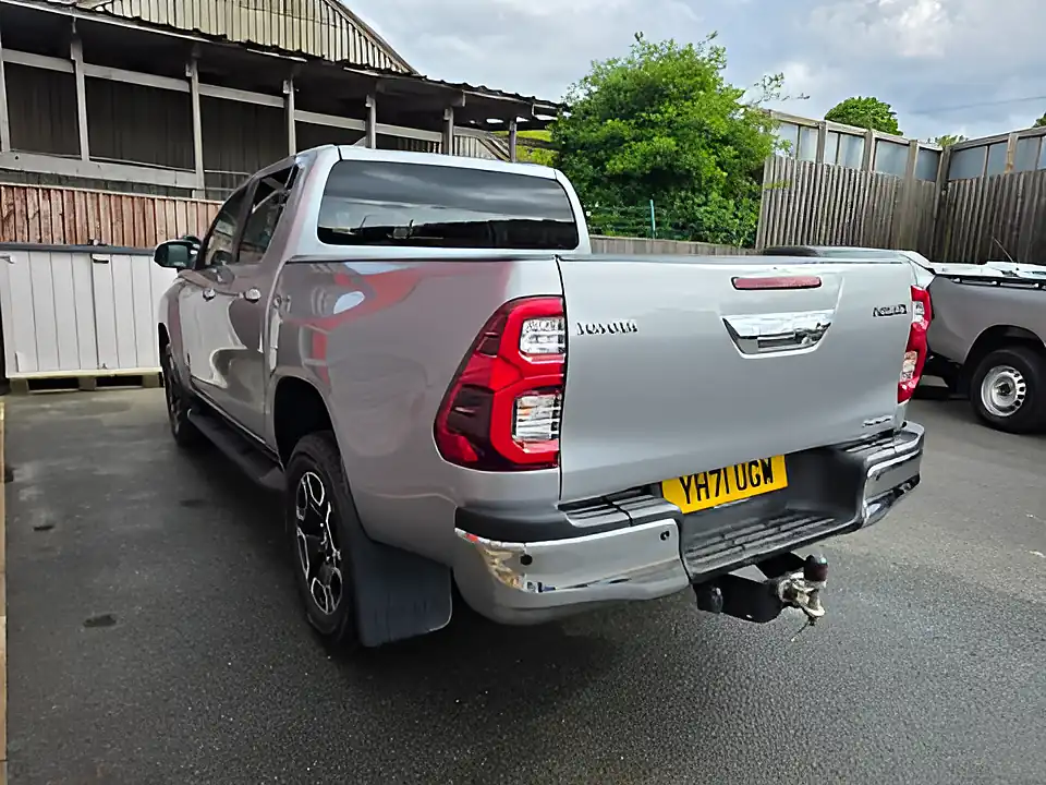 Used 2021 Toyota Hilux Invincible Dcb Silver - Interior and Exterior details 6
