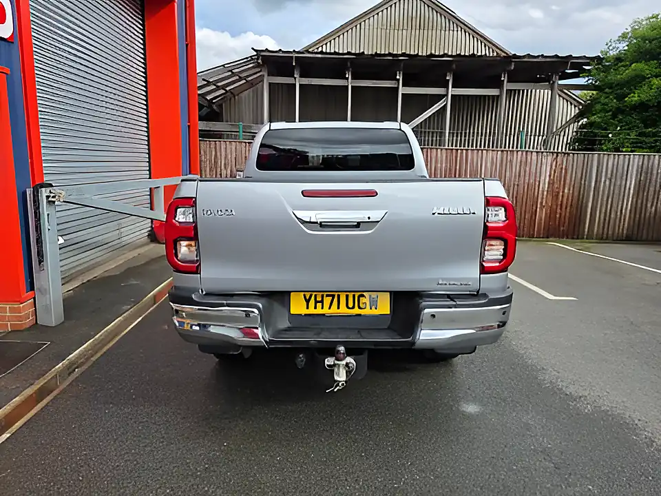 Used 2021 Toyota Hilux Invincible Dcb Silver - Interior and Exterior details 7