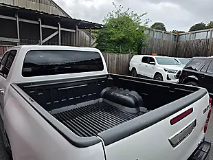Used 2021 Toyota Hilux Invincible Dcb White - Interior and Exterior details 10