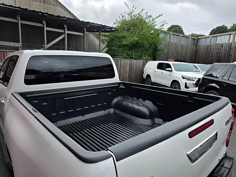 Used 2021 Toyota Hilux Invincible Dcb White - Interior and Exterior details 10