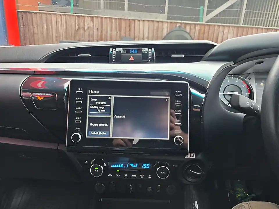 Used 2021 Toyota Hilux Invincible Dcb White - Interior and Exterior details 15