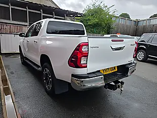 Used 2021 Toyota Hilux Invincible Dcb White - Interior and Exterior details 6