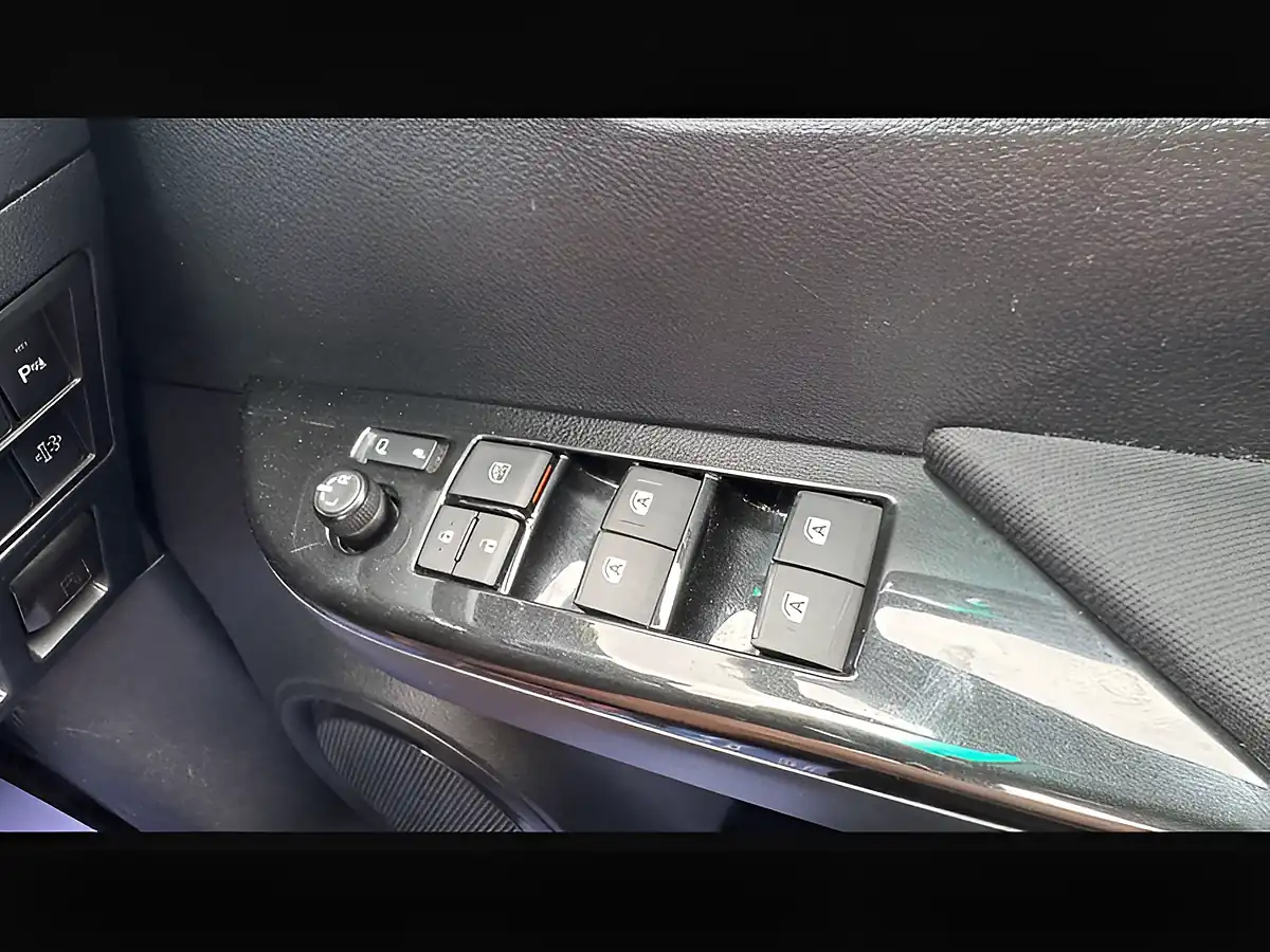 Used 2021 Toyota Hilux Invincible Grey - Interior and Exterior details 11