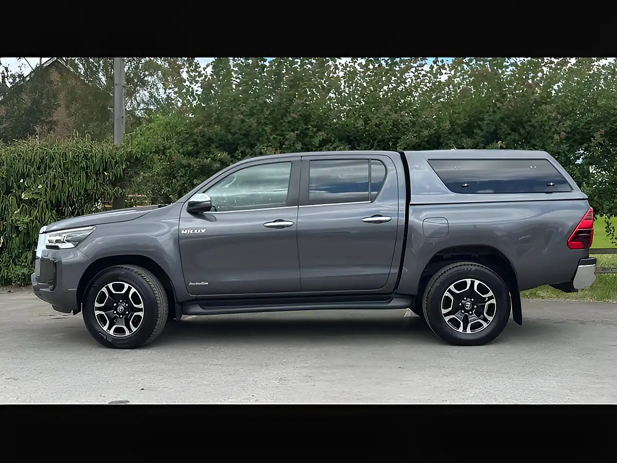 Used 2021 Toyota Hilux Invincible Grey - Interior and Exterior details 2