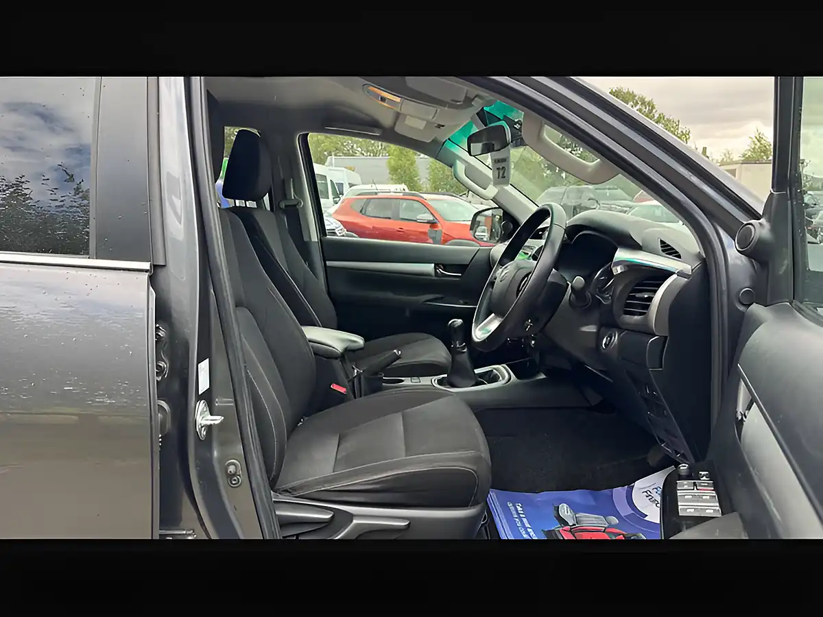 Used 2021 Toyota Hilux Invincible Grey - Interior and Exterior details 7
