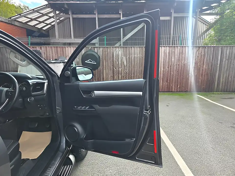 Used 2021 Toyota Hilux Invincible Grey - Interior and Exterior details 16