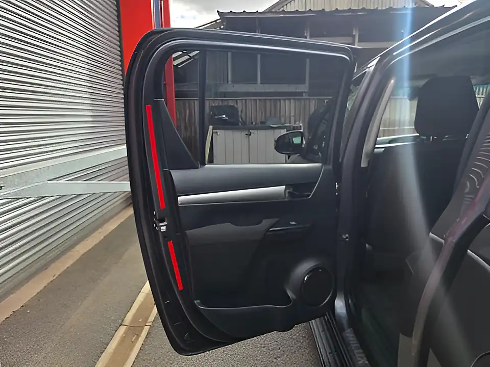 Used 2021 Toyota Hilux Invincible Grey - Interior and Exterior details 18