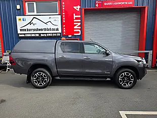 Used 2021 Toyota Hilux Invincible Grey - Interior and Exterior details 4