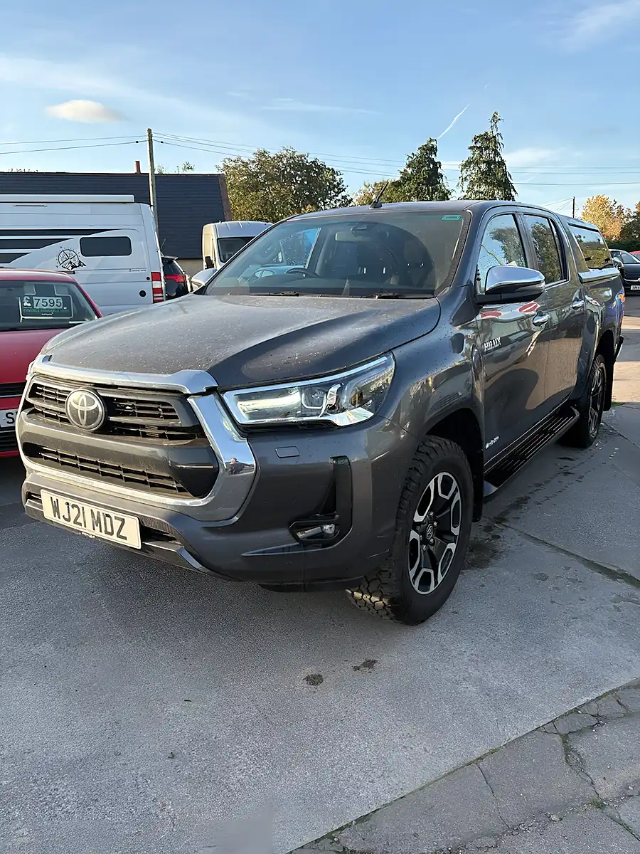 Used 2021 Toyota Hilux Invincible Grey - Interior and Exterior details 2