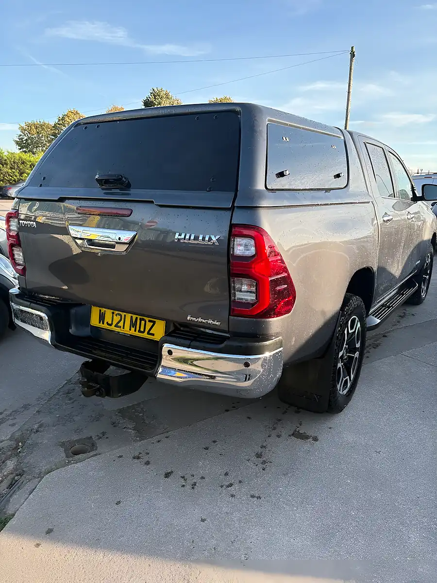 Used 2021 Toyota Hilux Invincible Grey - Interior and Exterior details 4