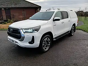 Used 2021 Toyota Hilux Invincible White - Interior and Exterior details 2