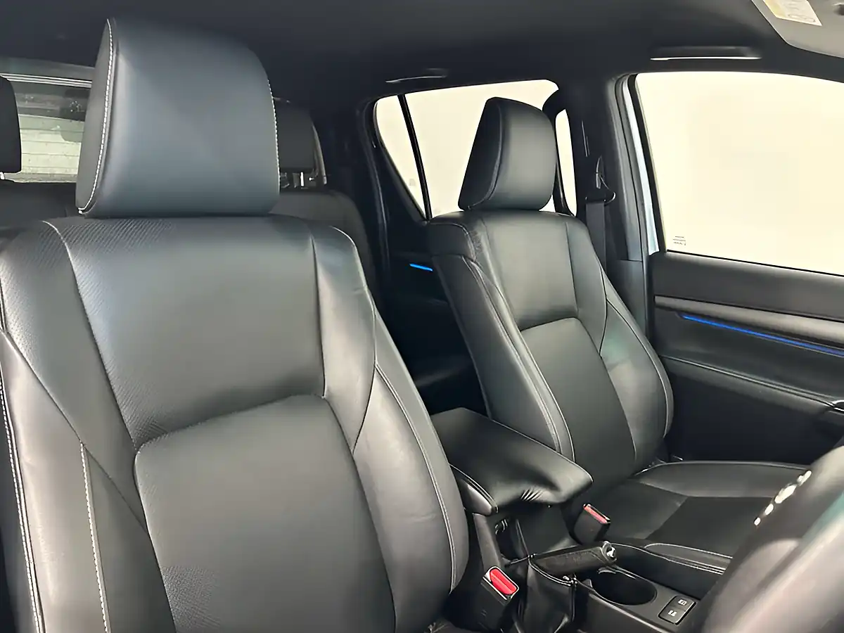 Used 2021 Toyota Hilux Invincible X Hi-Luxury Silver - Interior and Exterior details 10