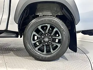 Used 2021 Toyota Hilux Invincible X Hi-Luxury Silver - Interior and Exterior details 13