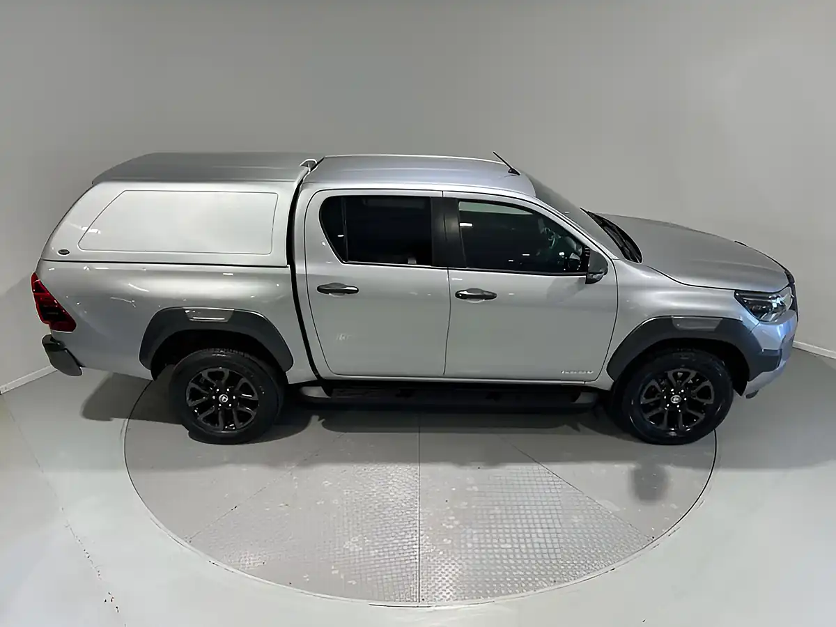 Used 2021 Toyota Hilux Invincible X Hi-Luxury Silver - Interior and Exterior details 4