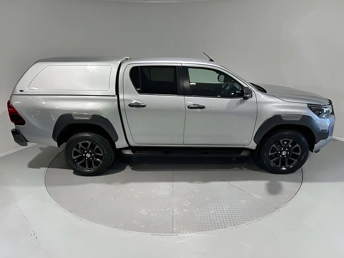 Used 2021 Toyota Hilux Invincible X Hi-Luxury Silver - Interior and Exterior details 5