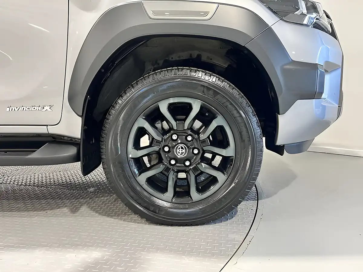 Used 2021 Toyota Hilux Invincible X Hi-Luxury Silver - Interior and Exterior details 8