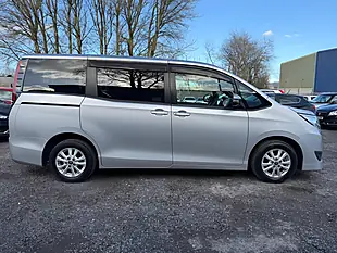 Used 2021 Toyota Noah Voxy Silver - Interior and Exterior details 3