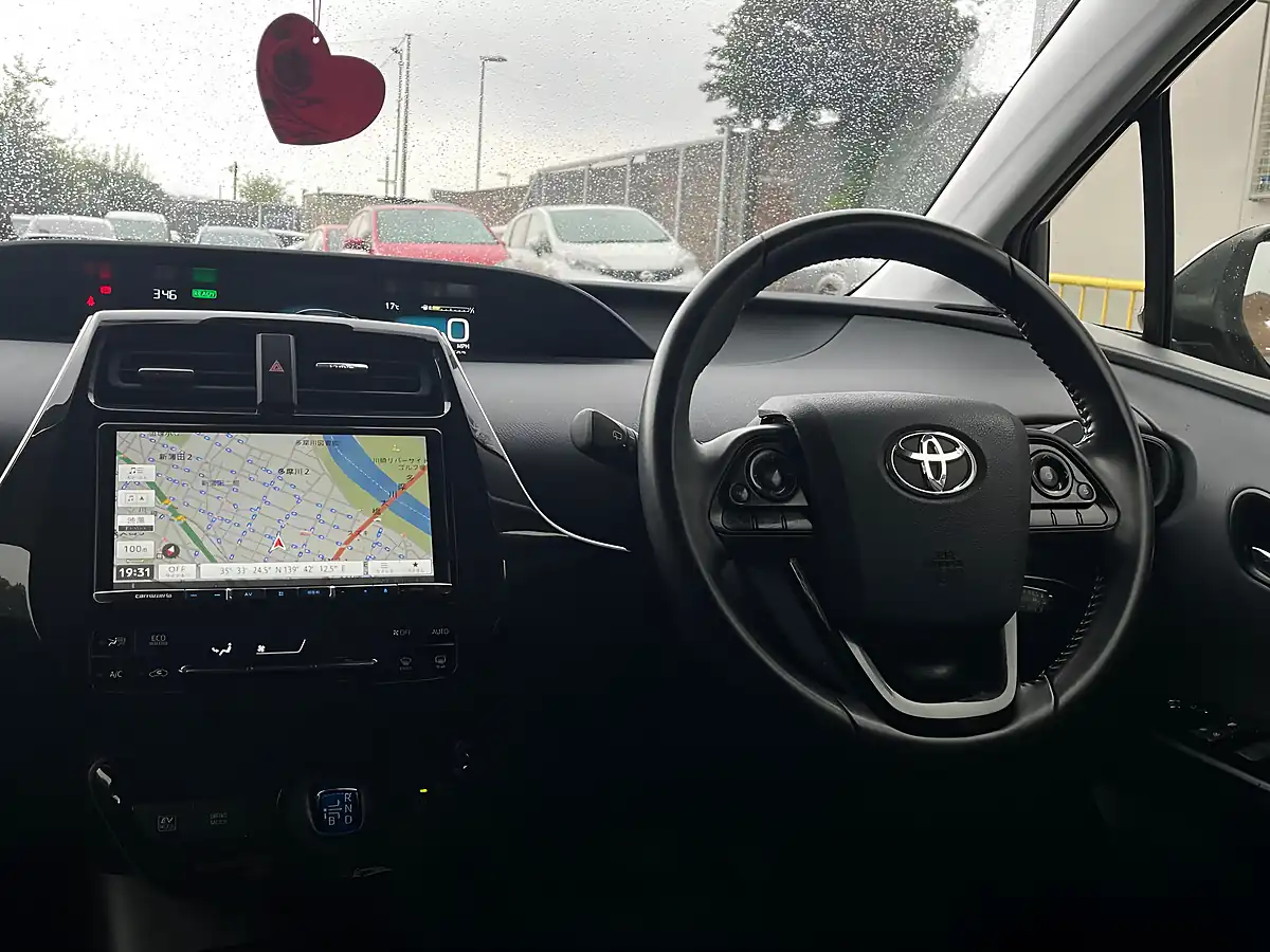 Used 2021 Toyota Prius Active Black - Interior and Exterior details 16