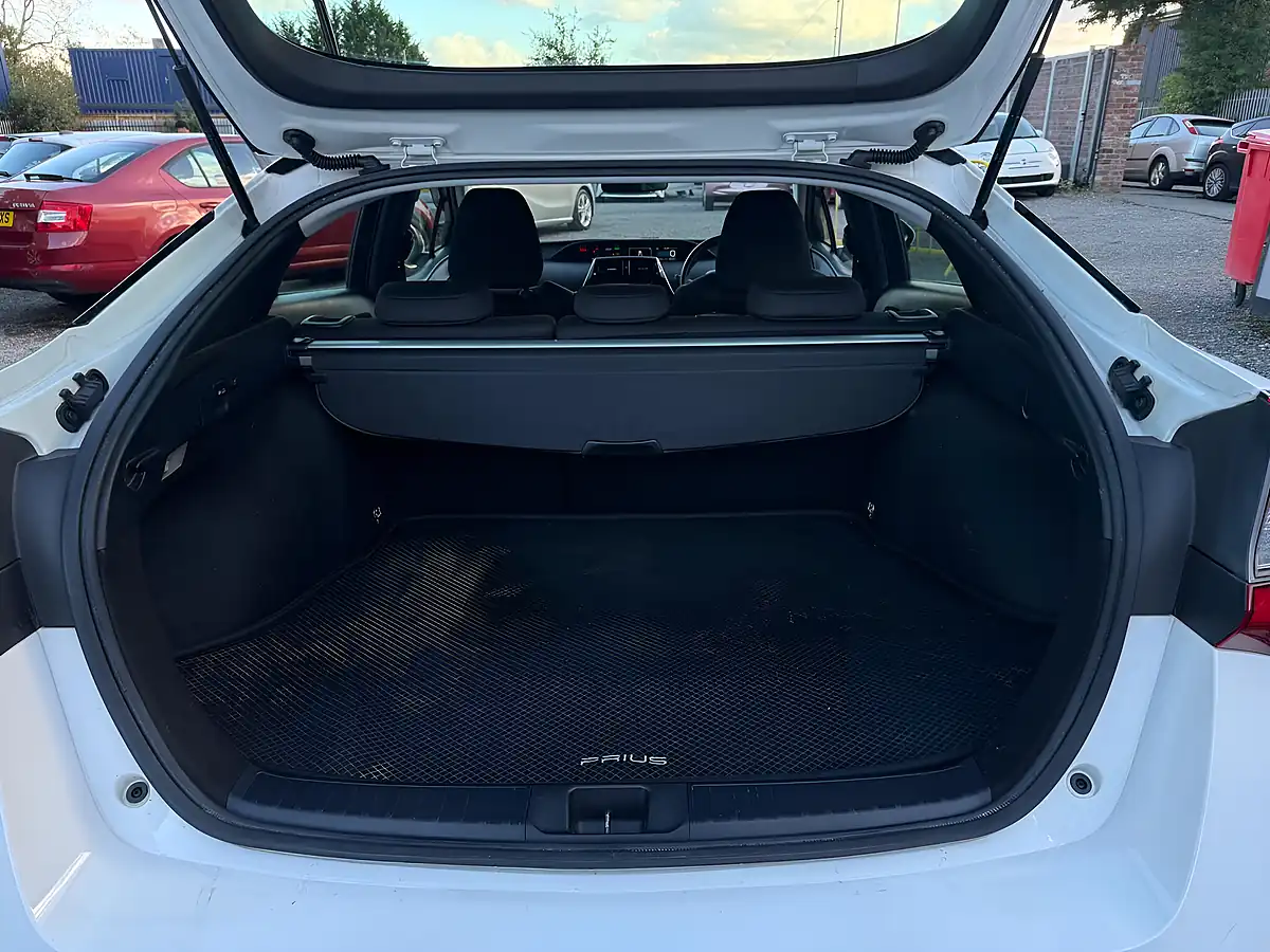Used 2021 Toyota Prius Active Edition White - Interior and Exterior details 12