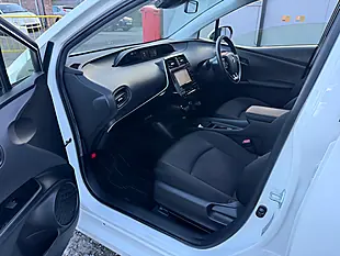 Used 2021 Toyota Prius Active Edition White - Interior and Exterior details 14