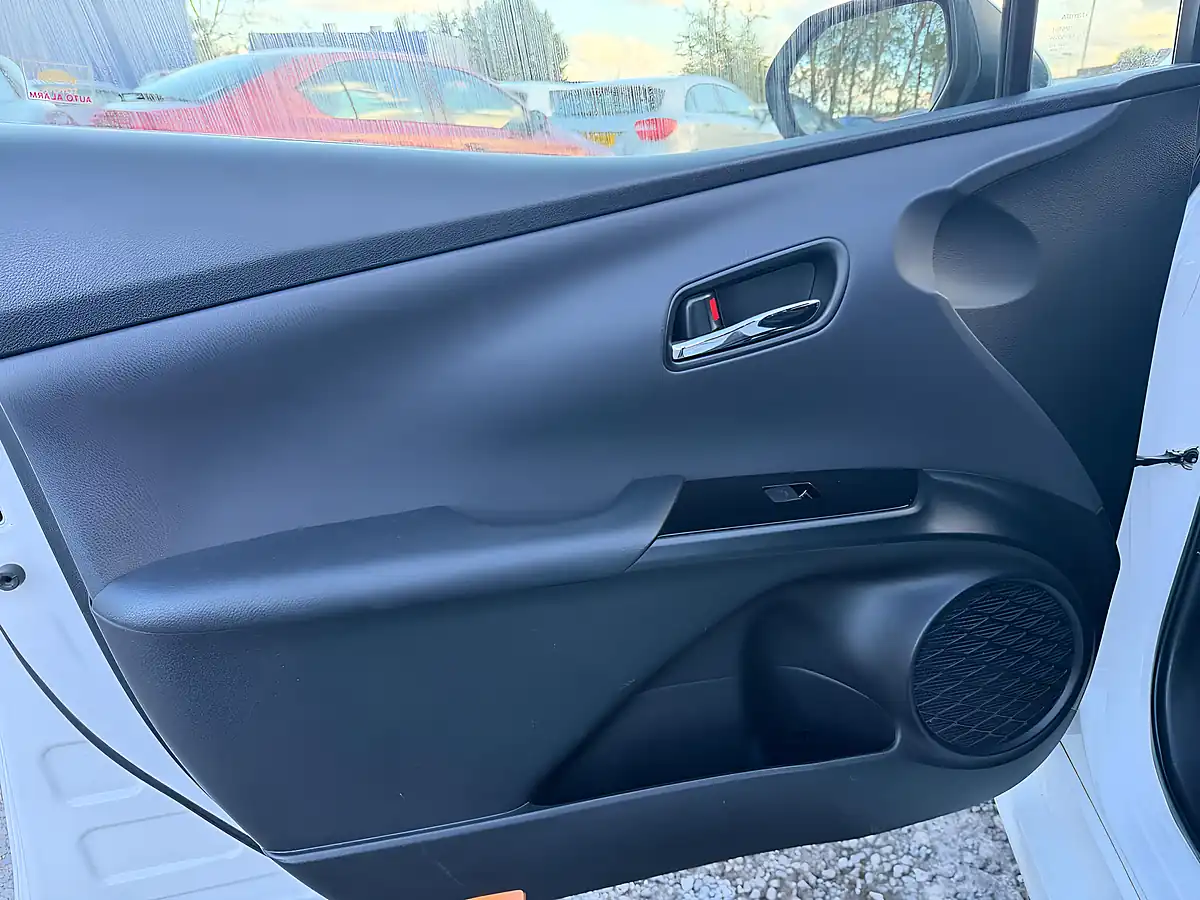 Used 2021 Toyota Prius Active Edition White - Interior and Exterior details 15
