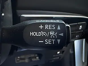 Used 2021 Toyota Prius Active Edition White - Interior and Exterior details 20