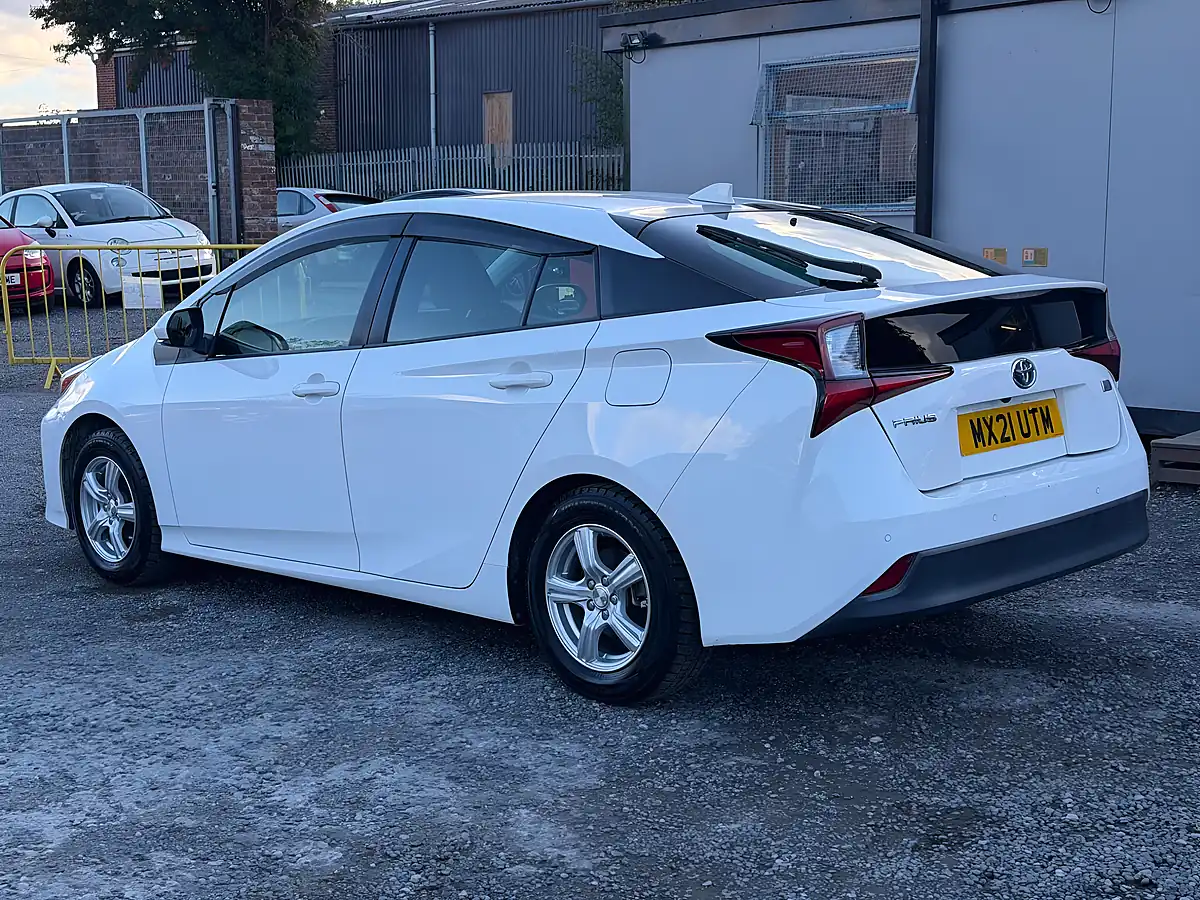 Used 2021 Toyota Prius Active Edition White - Interior and Exterior details 5