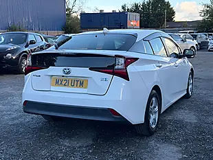Used 2021 Toyota Prius Active Edition White - Interior and Exterior details 7