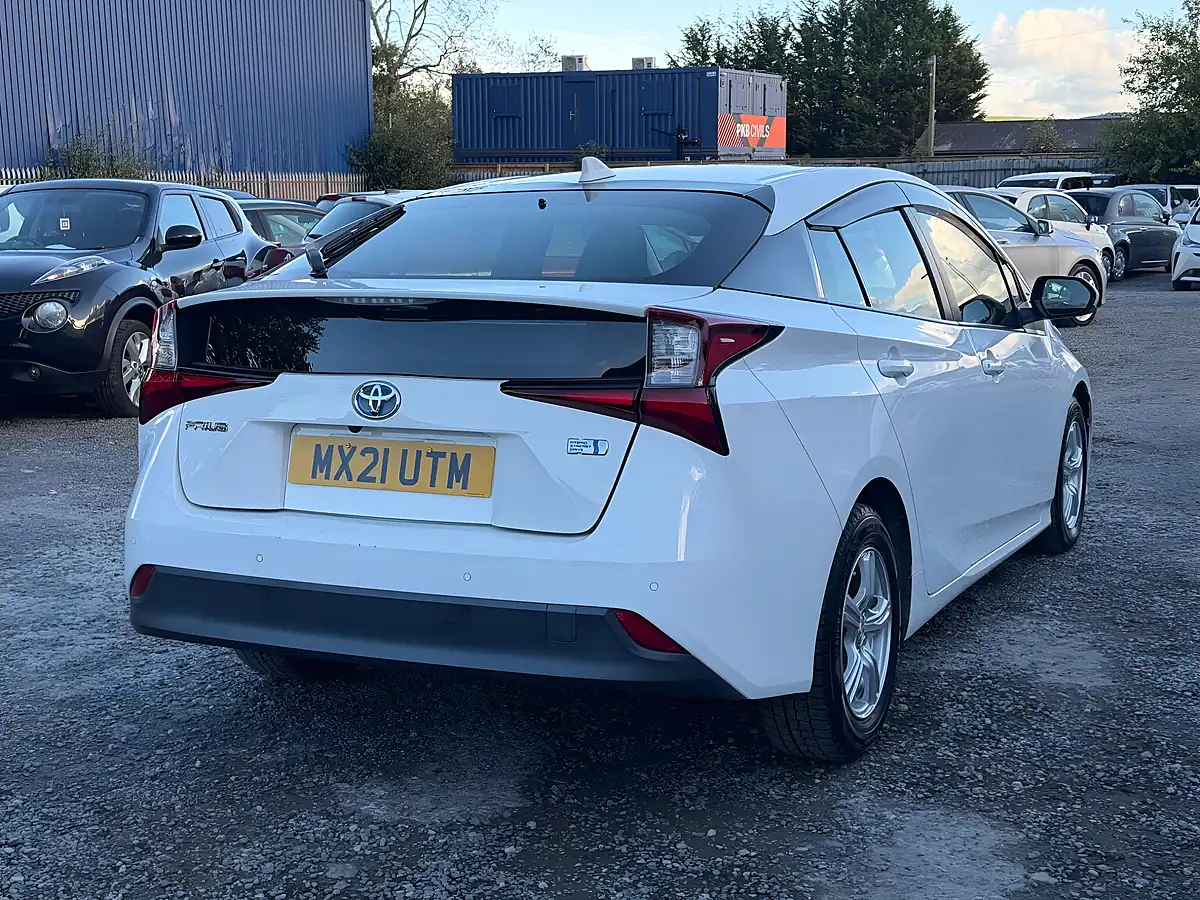 Used 2021 Toyota Prius Active Edition White - Interior and Exterior details 7