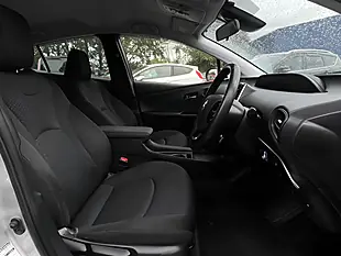 Used 2021 Toyota Prius Active Silver - Interior and Exterior details 10