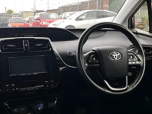 Used 2021 Toyota Prius Active Silver - Interior and Exterior details 16