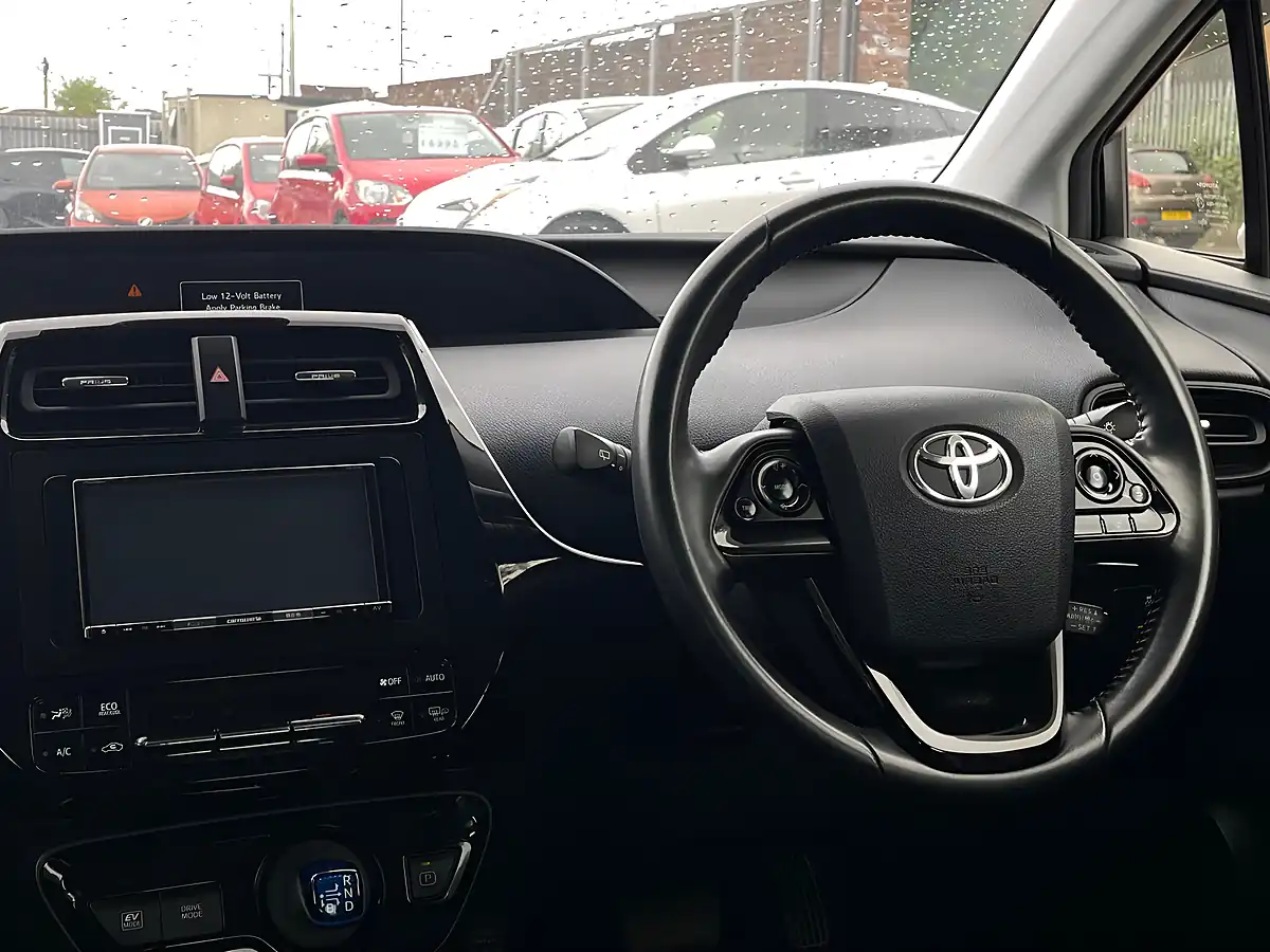 Used 2021 Toyota Prius Active Silver - Interior and Exterior details 16