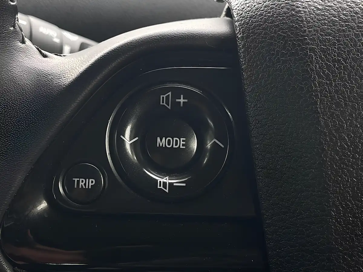 Used 2021 Toyota Prius Active Silver - Interior and Exterior details 18