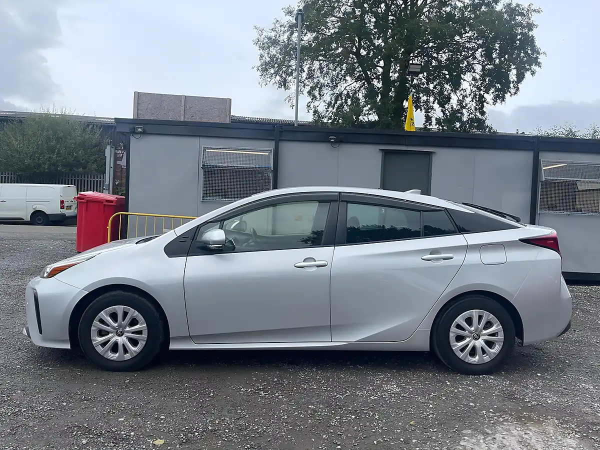 Used 2021 Toyota Prius Active Silver - Interior and Exterior details 4