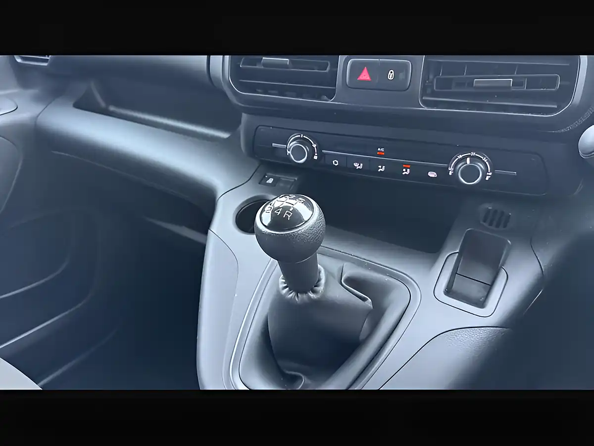 Used 2021 Toyota Proace City Active Black - Interior and Exterior details 10