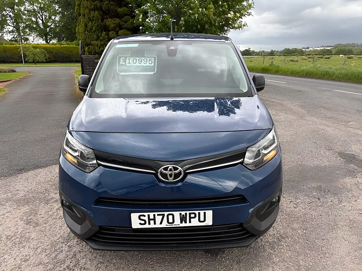 Used 2021 Toyota Proace City Icon Blue - Interior and Exterior details 10