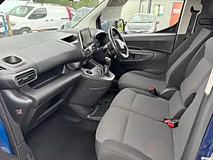 Used 2021 Toyota Proace City Icon Blue - Interior and Exterior details 14