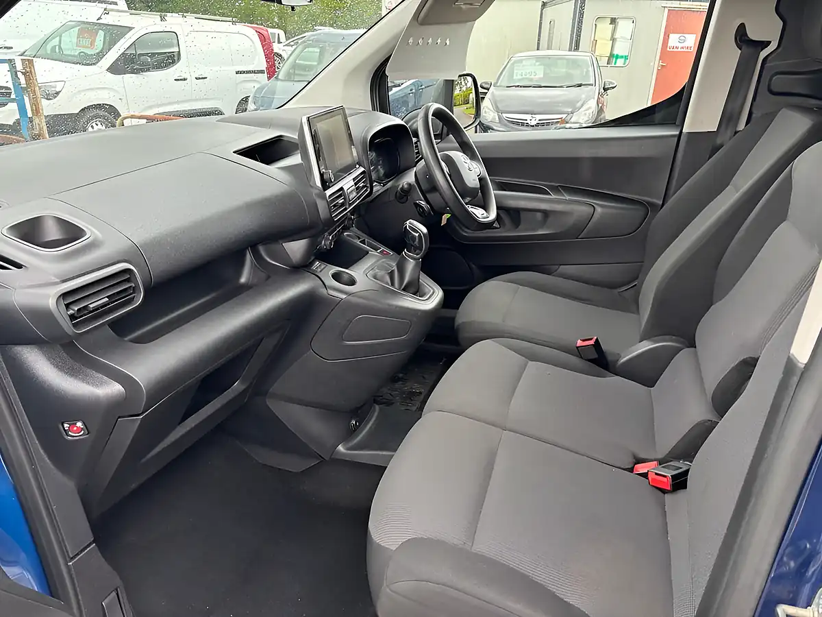 Used 2021 Toyota Proace City Icon Blue - Interior and Exterior details 14