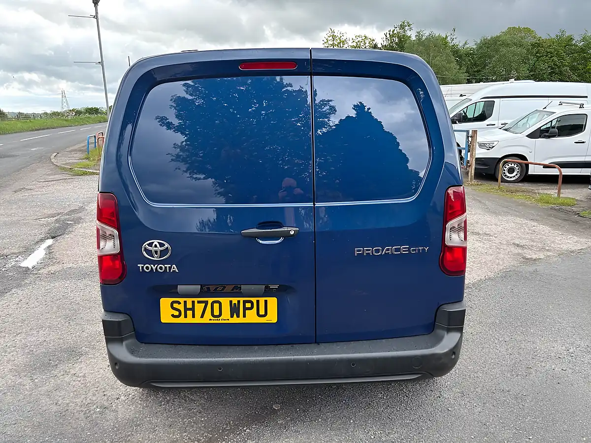 Used 2021 Toyota Proace City Icon Blue - Interior and Exterior details 5