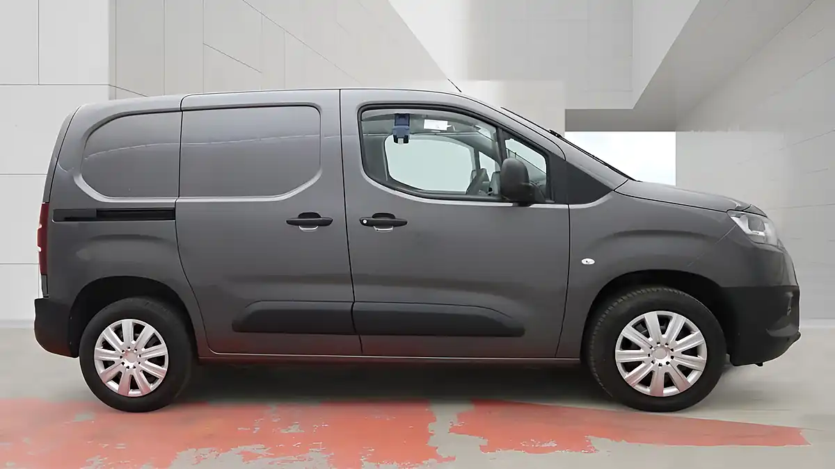 Used 2021 Toyota Proace City Icon Grey - Interior and Exterior details 6