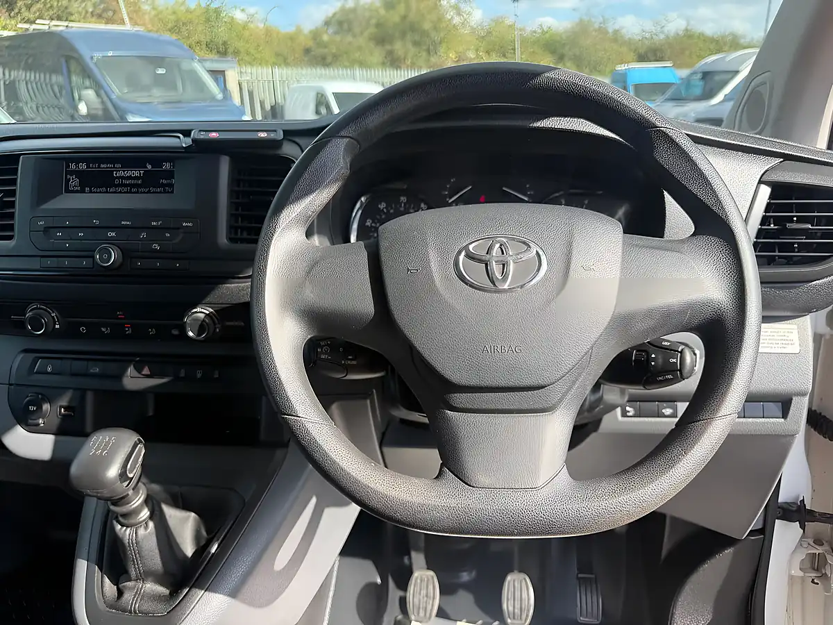 Used 2021 Toyota Proace Icon Long Panel Van Lwb White - Interior and Exterior details 14