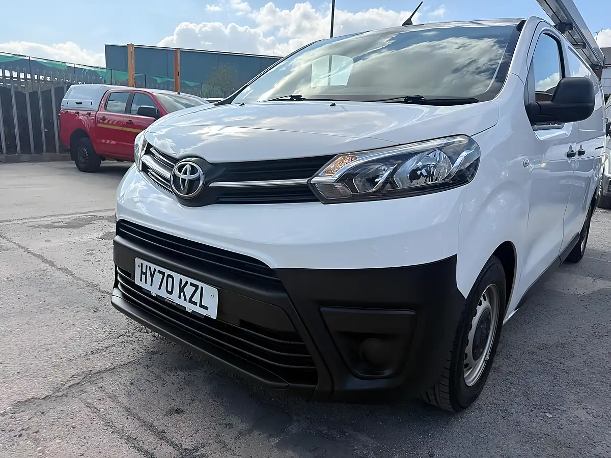 Used 2021 Toyota Proace Icon Long Panel Van Lwb White - Interior and Exterior details 20